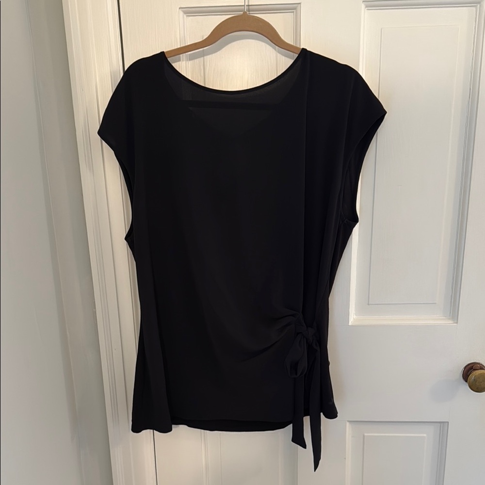 Vince Camuto Classic Black Women's Top